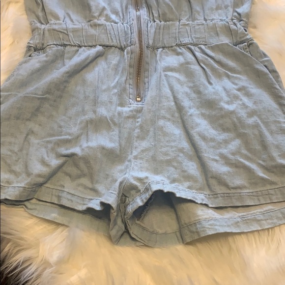 Size Small Forever 21 Denim Romper C1 - Picture 2 of 3
